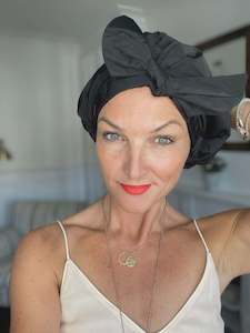 Donna May London: Shower Cap with Bow