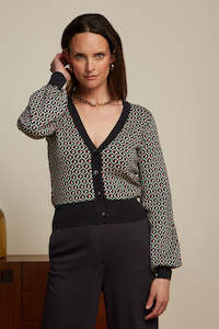 King Louie: Cardi V Bell - Violette