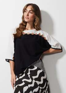 Zaket Plover: Hole Detail Top - White