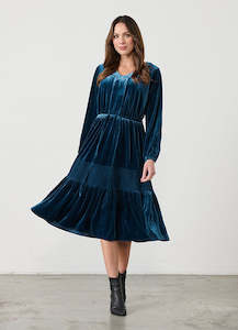 Sale: Luxurious velvet dress with lace insert