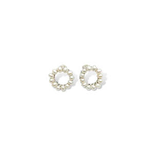Fabuleux Vous Jewellery: White Circle Seed Pearl Studs