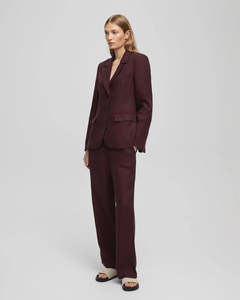 Bottoms: Naira Claritta Pants