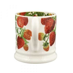 Mothers Day Edit: Emma Bridgewater 1/2 Pint Mug - Strawberries Darling Mum