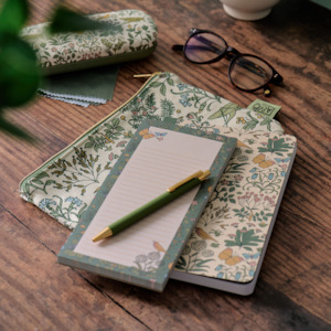 Apothocary's Garden Magnetic Memo Pad