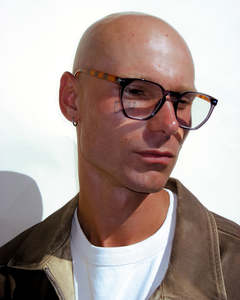 Eyewear: Reality Mirtz Reader