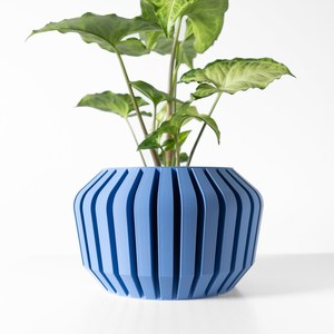 Vaki Planter Pot