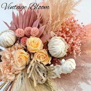 Dried Flower Arrangments: Preserved Arrangement Peaches and Cream