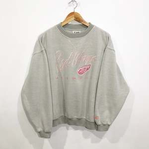 Womens Sweatshirt: Vintage Lee Sweatshirt NFL Detroit Red Wings (W/M)