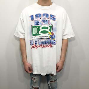 90s Vintage: Vintage Hanes T-Shirt 1995 Kansas Uni USA (XL)