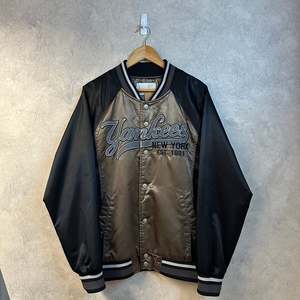 Jackets: MLB Varsity Jacket New York Yankees (M)