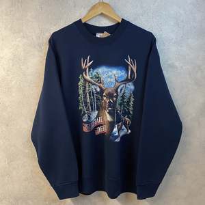 Sweats Hoodies: Vintage Sweatshirt Whitetail Deer (L)