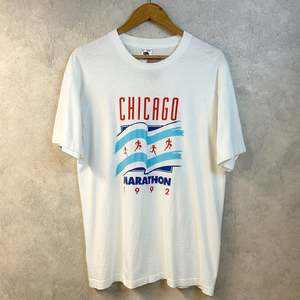 Vintage Fruit of the Loom T-Shirt 1992 Chicago Marathon USA (M-L)