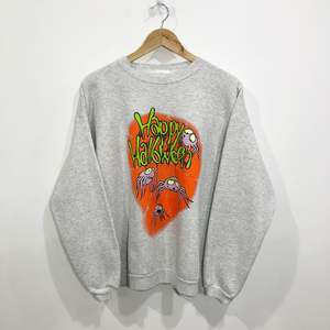 Sweats Hoodies: Vintage Sweatshirt Happy Halloween USA (L/SHORT)