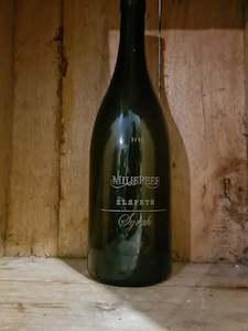 advertising: Vintagepickers 2007 Mills reef Syrah. Large bottle.