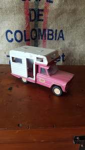 Sports Gear: Vintagepickers Tonka Campervan .