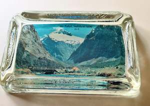 Vintagepickers kiwiana Ashtray