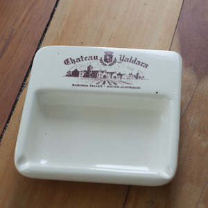 Smoking: Vintagepickers Collectable, Ash Tray   Chateau Yaldara