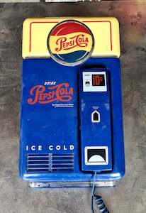 Signage: Vintagepickers Pepsi wall phone
