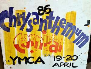 Signage: Vintagepickers Retro advertising