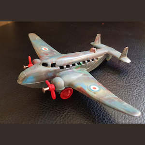 Toys: Vintagepickers  model Plastic  toy aeroplane