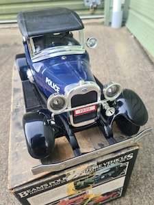 Vintagepickers Art Pictures And Paintings: Vintagepickers. Jim Beam collectible.