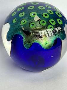2002 Abstract Paperweight Peter Viesnik NZ