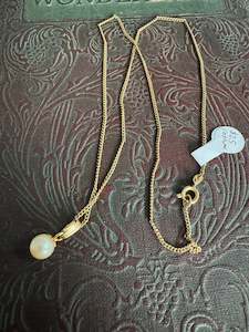 Quality Gold Plated Chain & Pearl Pendant