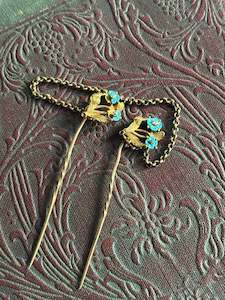 Yellow Gold: 18ct Gold stick pins – Elegant Heirloom Gift