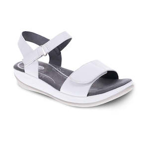 Scholl Memory Cushion: Carly Sandal - White