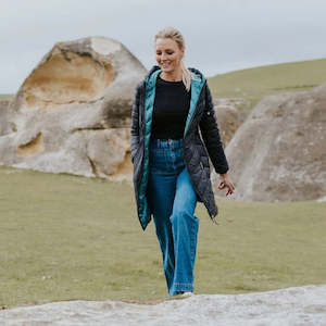 Arnie Women's 90/10 Reversible Down Coat - Black/Empire