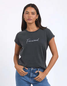 Signature Contrast Tee Black-Pre