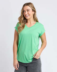 Top Seller Manly Vee Tee Irish Green