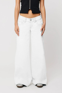 Womens: 00 Wide White RCY