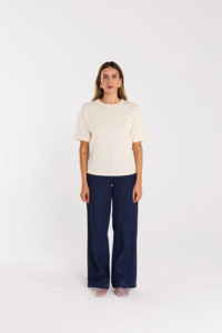Womens: Bud tee Milky bar
