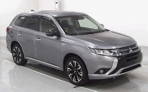 Outlander PHEV 2017 Only 17k km