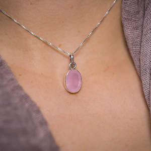 Rose Quartz: Oval Rose Quartz Necklace