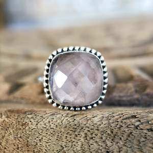 Rose Quartz: Rose Quartz Ring