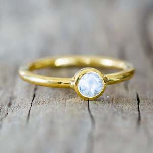Sale: Topaz Midi Ring