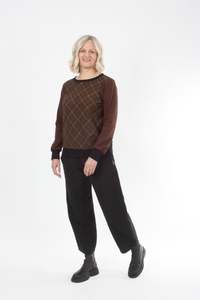 Latest: Sisters Sweater - Chocolate and Black