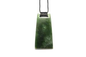 Authentic Pounamu: Medium Toki - N201AA1E