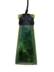 Authentic Pounamu: Large Toki - N201A711