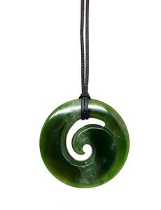 Authentic Pounamu: Medium koru - N201A84B