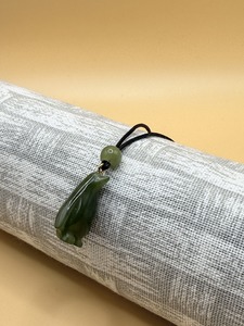 Small Pounamu 1: Penguin/Hoiho
