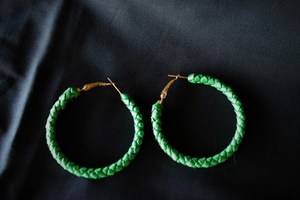 Products: Harakeke Hoop Earrings – Waiorua Maori Weaving