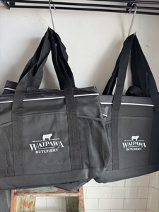 Products: Waipawa Butchery Chiller Bags Stylish & Practical Gifts
