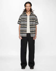 Hold Short Sleeve Shirt - Grey Woven