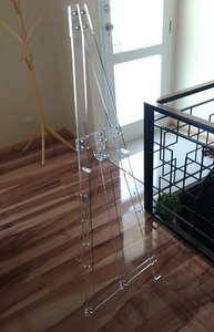 Easel / Tripod acrylic clear E1500 - Walmont
