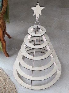 Products: Hanging Christmas Tree - Walmont