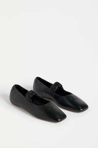 Footwear: Elk Kuren Flat - Black