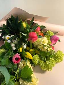 Seasonal bunch of fresh flowers with peonies - large